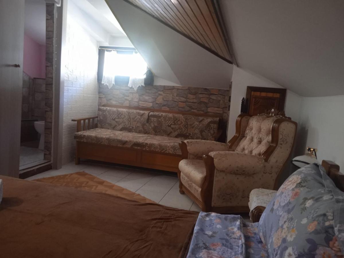 ホテル Kostis Hause カストラキオン エクステリア 写真
